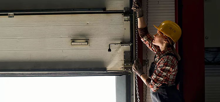 Addressing Common Garage Door Stoppage Issues in Rialto, CA